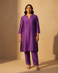 Load image into Gallery viewer, Adaa Kurta Set (Purple)
