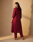 Load image into Gallery viewer, Samvriti Kurta Set (Rani Pink)
