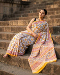 Load image into Gallery viewer, Sunehri Phool Handblock Saree
