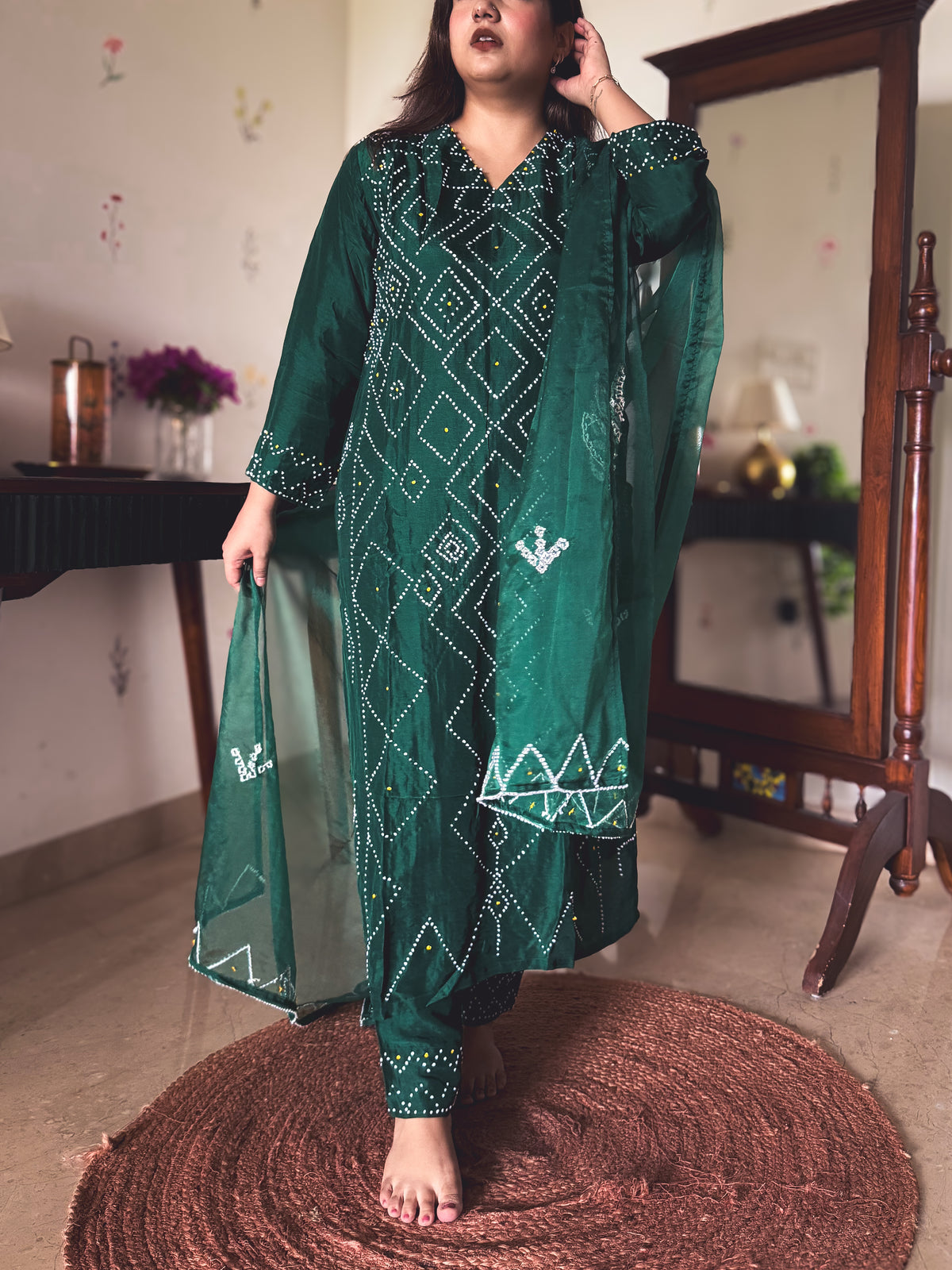 Simran Emerald Green Hand-Embroidered Kurta Set