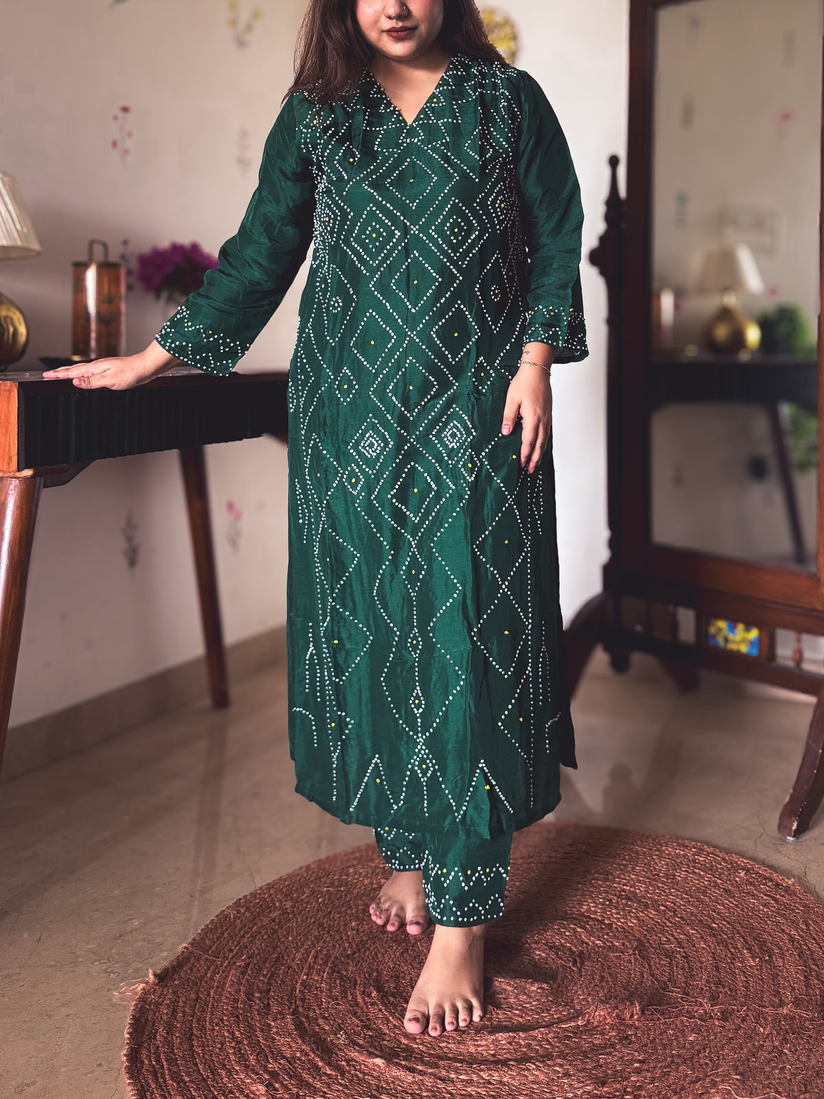 Simran Emerald Green Hand-Embroidered Kurta Set