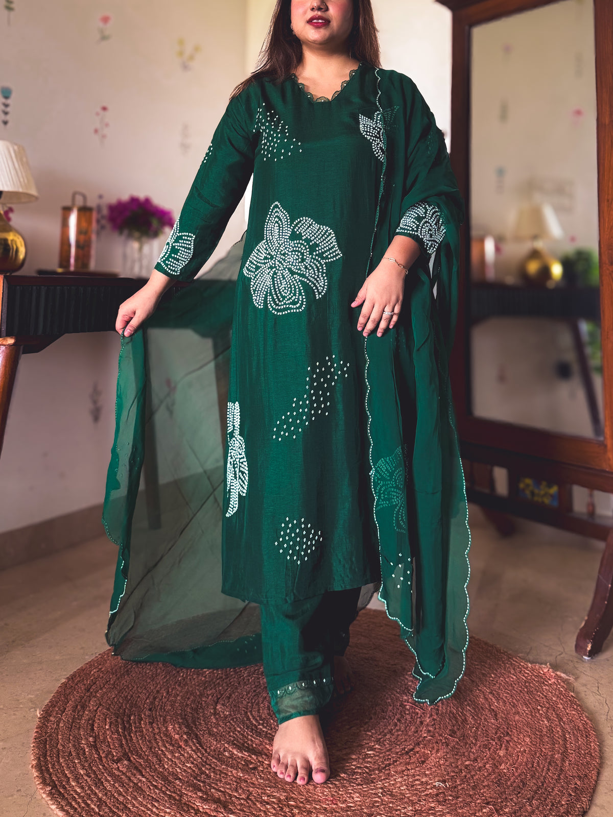 Zaara Emerald Green Hand-Embroidered Kurta Set
