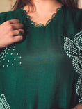 Load image into Gallery viewer, Zaara Emerald Green Hand-Embroidered Kurta Set
