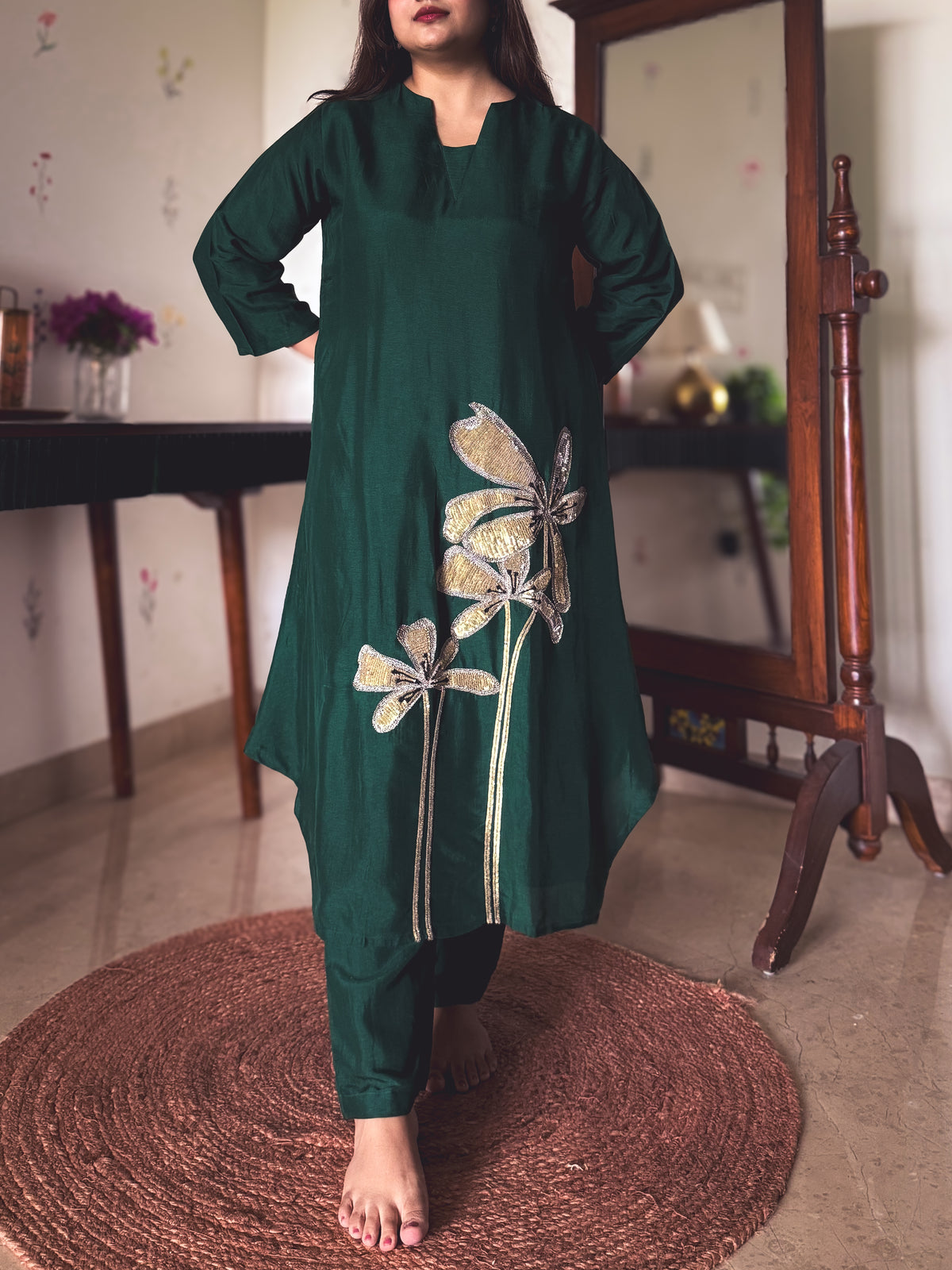 Shanti Emerald Green Sequin-Embroidered Kurta Set