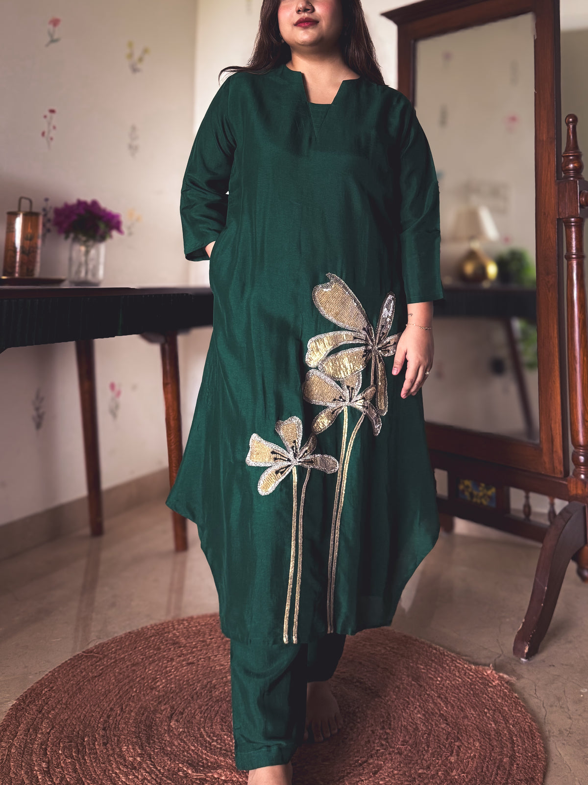 Shanti Emerald Green Sequin-Embroidered Kurta Set
