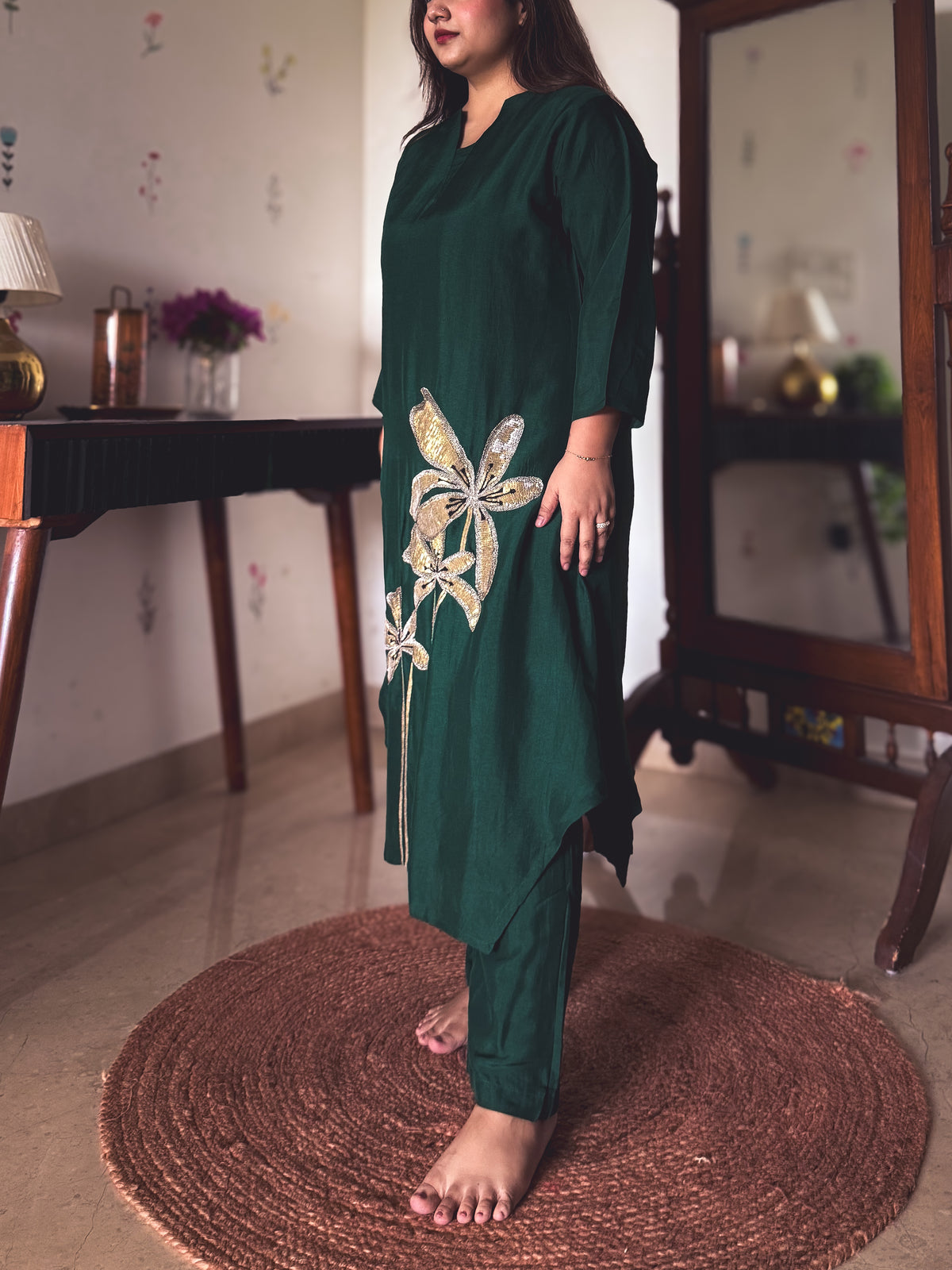 Shanti Emerald Green Sequin-Embroidered Kurta Set