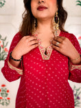 Load image into Gallery viewer, Gulnaar Long Kurta Set
