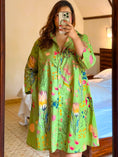 Load image into Gallery viewer, Parrot Short Dress

