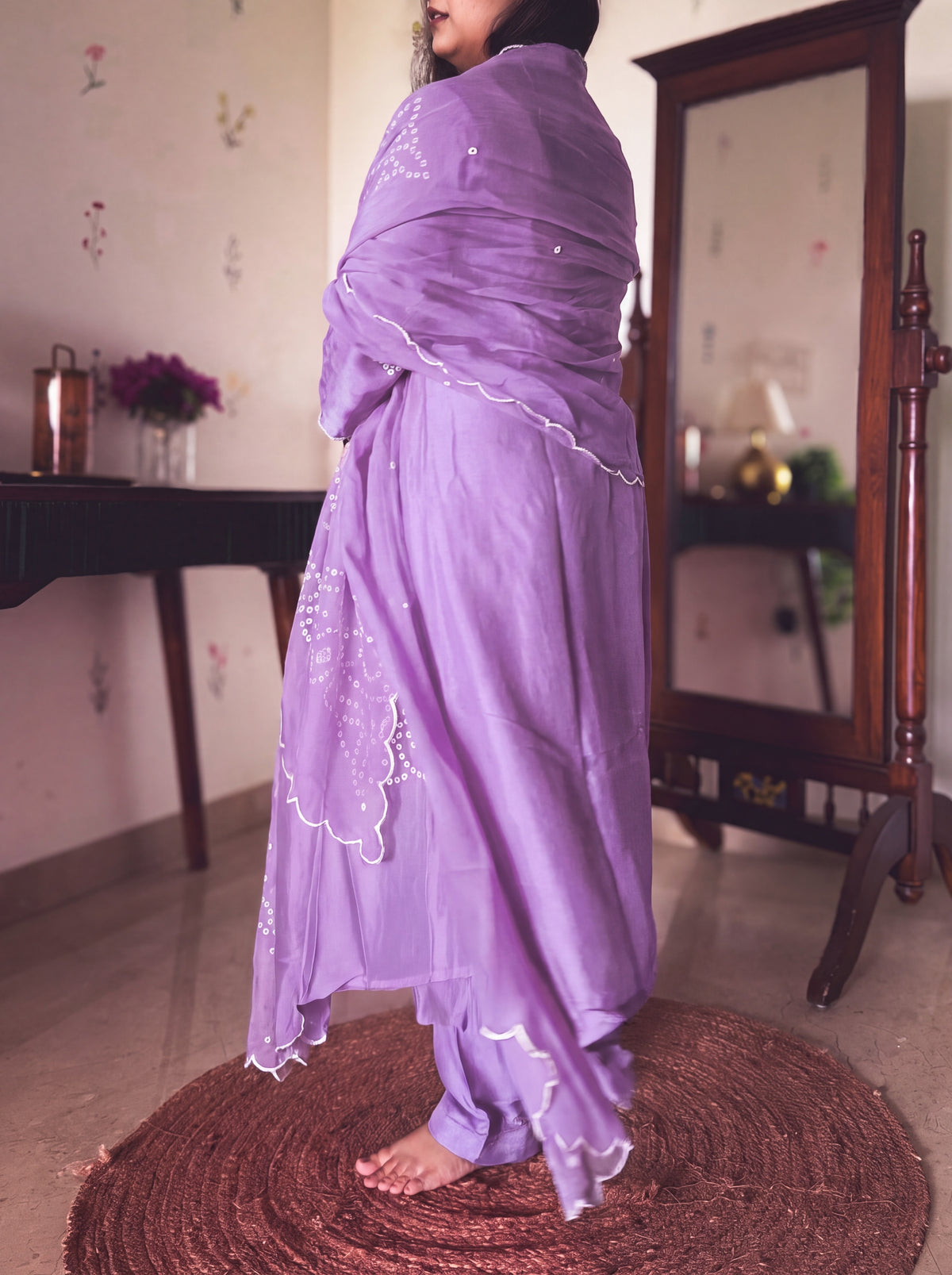 Nisha Lilac Pearl-Embroidered Kurta Set