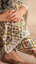 Load image into Gallery viewer, Anushika Set
