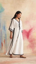 Load image into Gallery viewer, Rehar Kaftan
