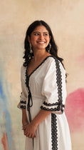 Load image into Gallery viewer, Rehar Kaftan
