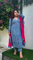 Load image into Gallery viewer, Saaniya Set
